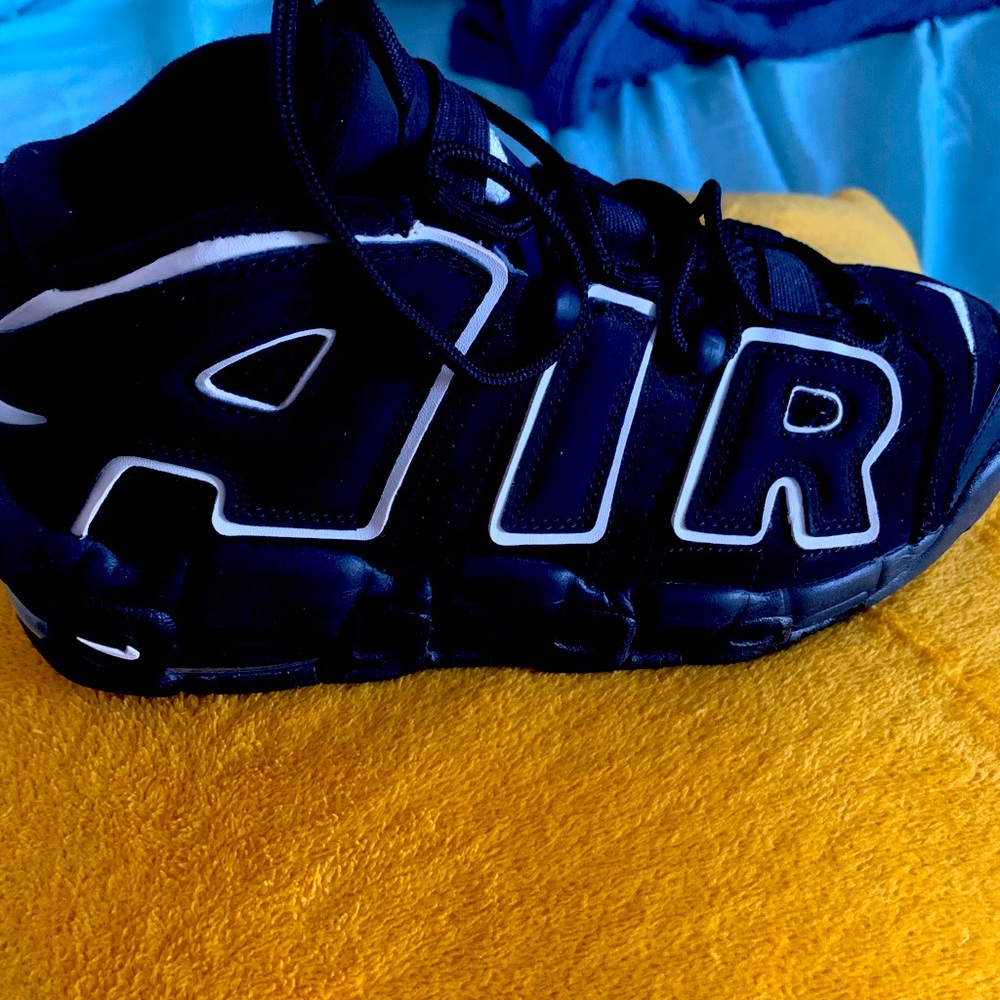 nike uptempo original no box lightly worn